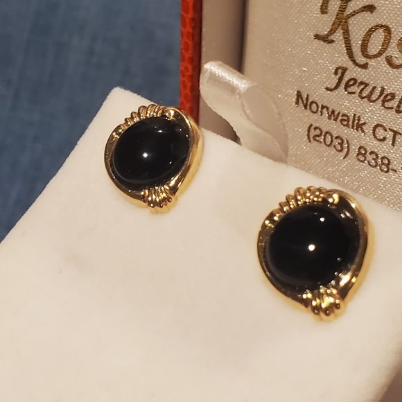 14kt/Onyx Earrings - Picture 3 of 7